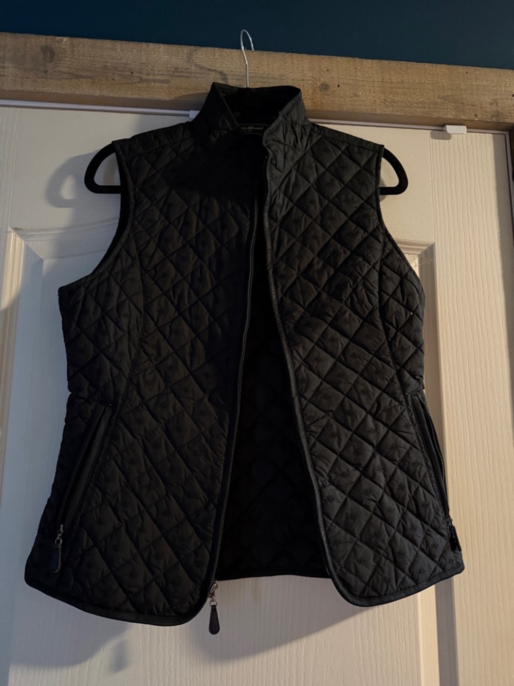 Eddie Bauer Black Quilted Zip-Front Women's Vest